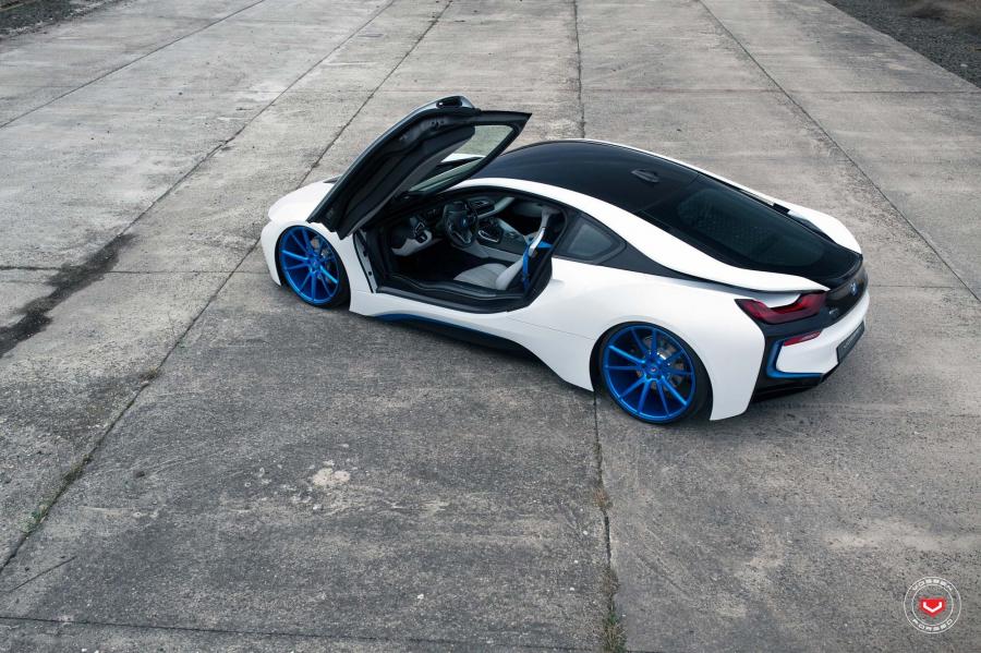  BMW i8 on Vossen Wheels (VPS-301) 2017 года  (фото 8 из 16)
